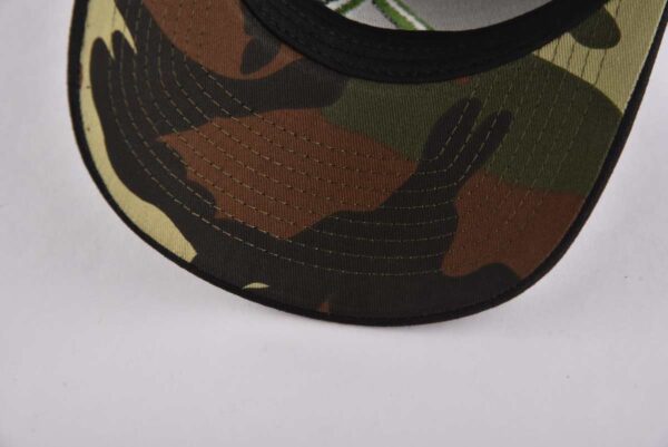 camo lower brim of the all black baseball cap KN2012041