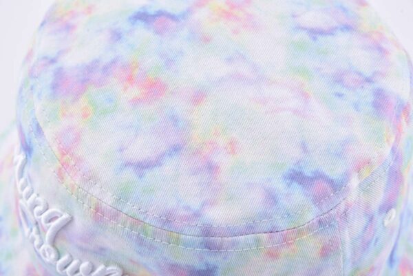 the top crown of the Aung Crown tie dye bucket hat KN2103014