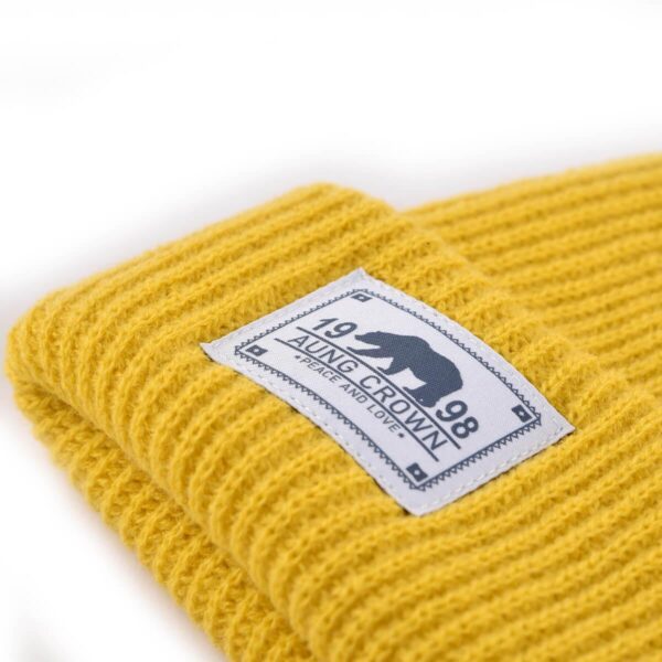 beanie hat with woven label