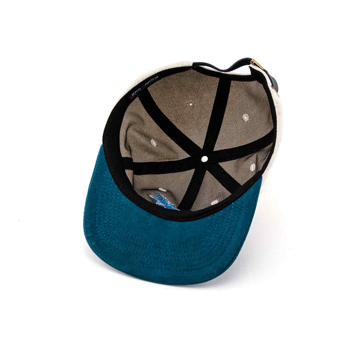 Aung Crown beige strapback hat at the inner view KN2102041 Aung Crown beige strapback hat at the inner view KN2102041