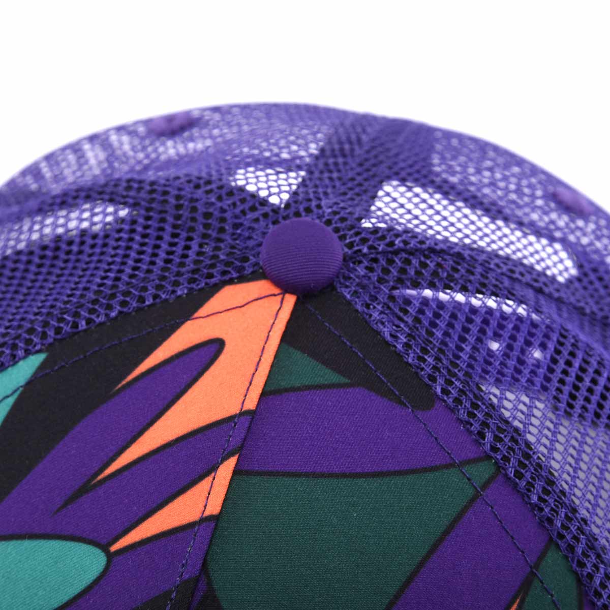 Aung Crown casual printing trucker hat with a purple top button KN2103191 Aung Crown casual printing trucker hat with a purple top button KN2103191