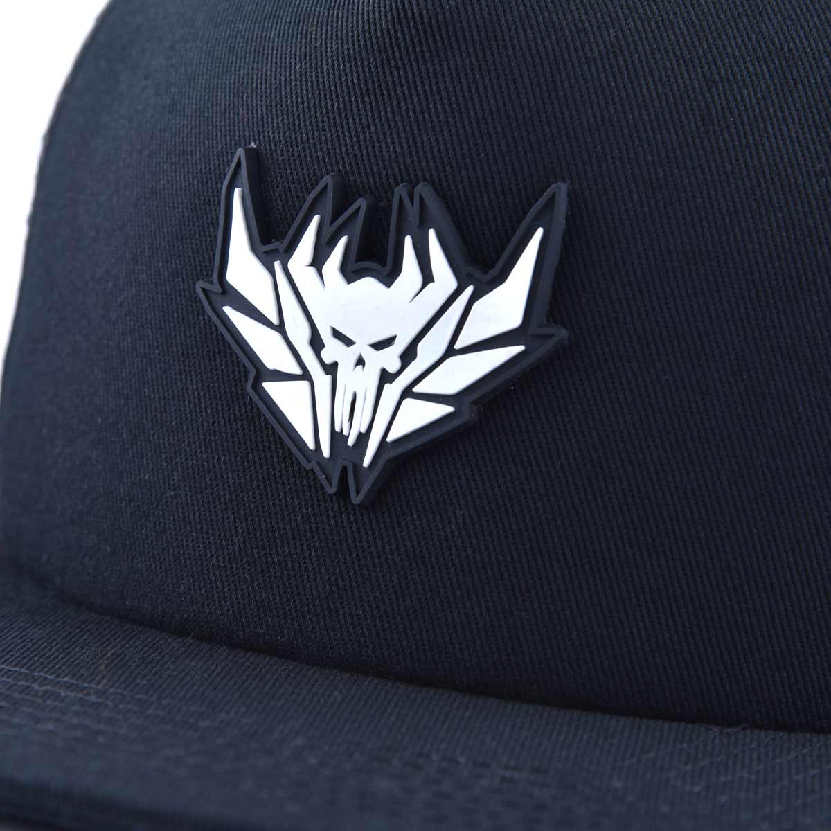 Aung Crown fashion flat bill trucker hat with a rubber patch on the front KN2012153 Aung Crown fashion flat bill trucker hat with a rubber patch on the front KN2012153