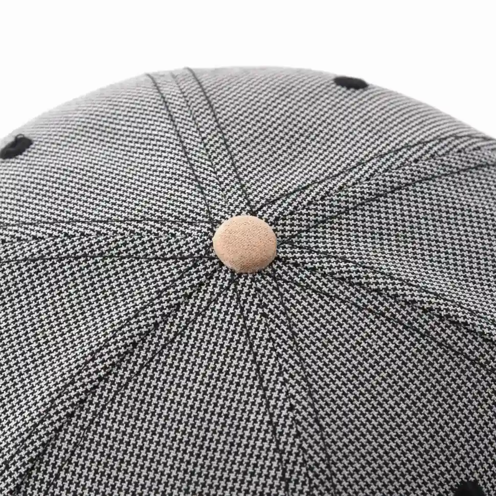 Aung Crown gray suede snapback hat with a 6-panel crown and a khaki top button KN2102045 Aung Crown gray suede snapback hat with a 6-panel crown and a khaki top button KN2102045