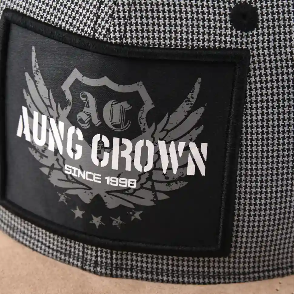 Aung Crown suede snapback hat with a 3D embroidery piping logo on the front KN2102045 Aung Crown suede snapback hat with a 3D embroidery piping logo on the front KN2102045