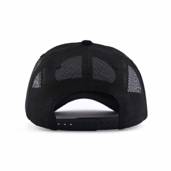 Streeter black mesh trucker hat with a black plastic snap and a mesh back KN2102051