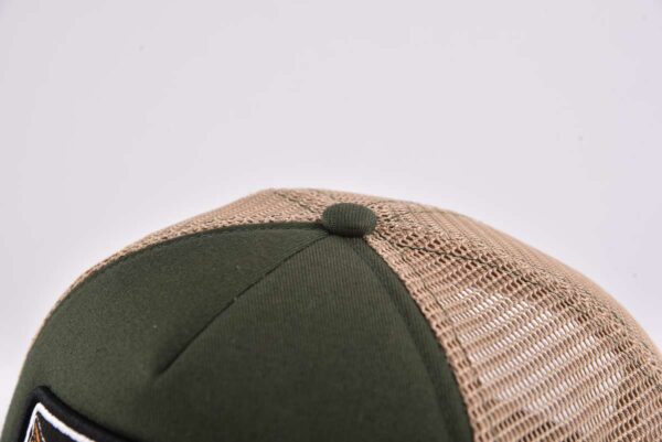 Streeter green-brown trucker hat for men with a green top button KN2012093