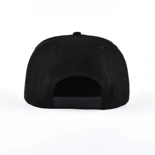 Streeter sports black snapback hat with a black plastic snap closure KN2012031