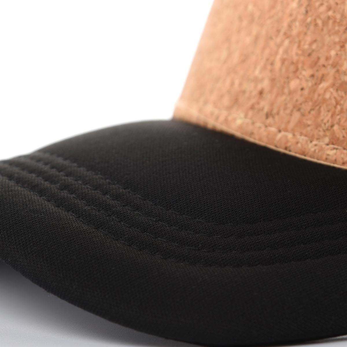 Aung Crown 5-panel trucker hat screen printing with a black curved brim SFG-210429-4 Aung Crown 5-panel trucker hat screen printing with a black curved brim SFG-210429-4