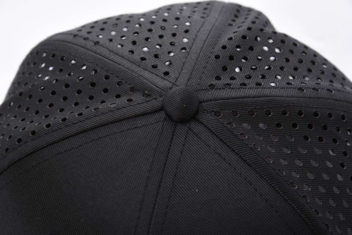 Aung Crown men's casual polyester trucker hat with a black top button KN2103044 Aung Crown men's casual polyester trucker hat with a black top button KN2103044