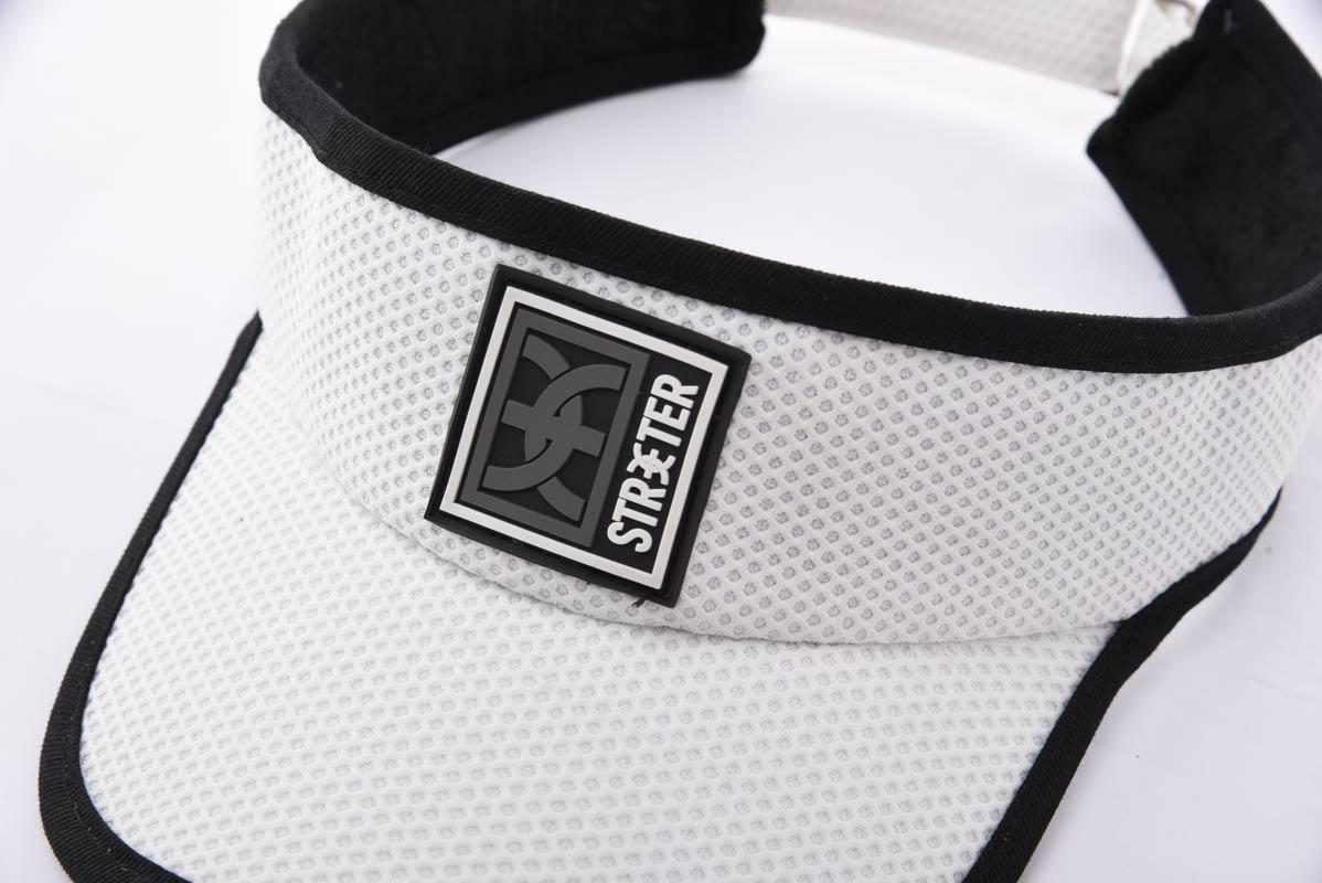 Streeter white women visor hat with an exquisite rubber patch on the front KN2102046- Streeter white women visor hat with an exquisite rubber patch on the front KN2102046-